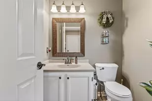 771 Eletson Dr, Crystal Lake, IL 60014 - Photo 13