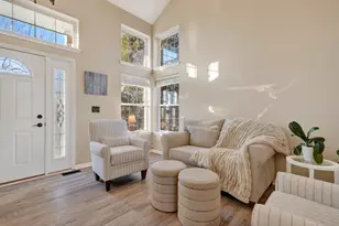 771 Eletson Dr, Crystal Lake, IL 60014 - Photo 5