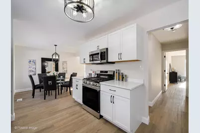 1100 N Warwick Circle, Hoffman Estates, IL 60169 - Photo 7