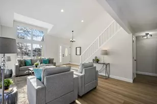 1100 N Warwick Circle, Hoffman Estates, IL 60169 - Photo 3