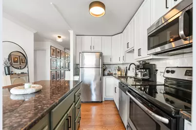 1455 N Sandburg Terrace #608, Chicago, IL 60610 - Photo 7