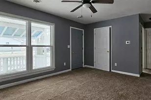 1702 W 9th St, Dixon, IL 61021 - Photo 3