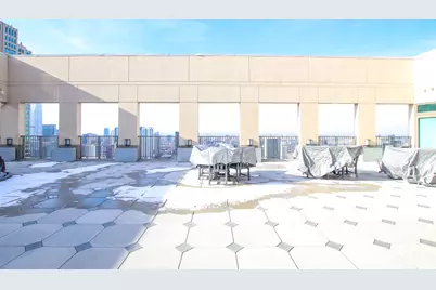 2 E Erie Street #2101, Chicago, IL 60611 - Photo 15