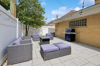 6025 N Hiawatha Avenue, Chicago, IL 60646 - Photo 31