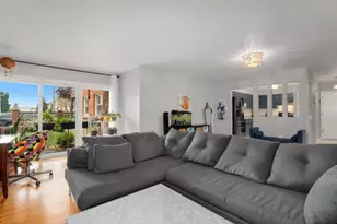 3023 N Paris Ave, River Grove, IL 60171 - Photo 5