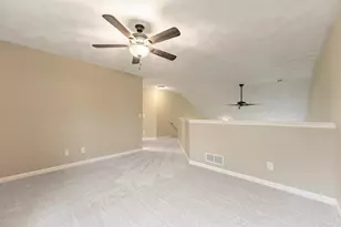 11173 Downing Ln, Roscoe, IL 61073 - Photo 13