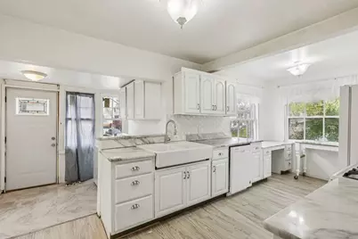 18631 W Main Street, Grayslake, IL 60030 - Photo 7