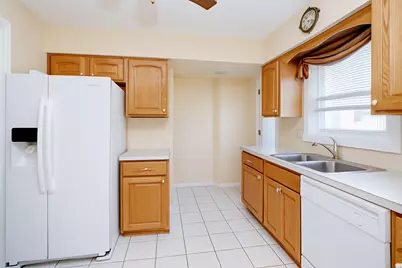 311 S Vine Avenue #E, Park Ridge, IL 60068 - Photo 9