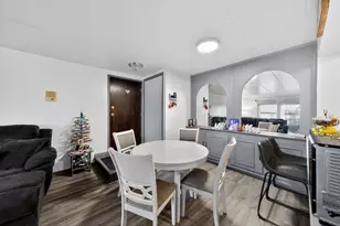 5239 James Ln, Crestwood, IL 60418 - Photo 7