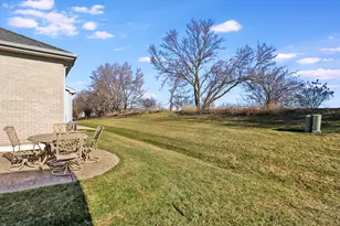 895 Eineke Blvd, Algonquin, IL 60102 - Photo 25