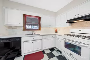 9837 Massasoit Ave, Oak Lawn, IL 60453 - Photo 9