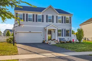 435 Fawn Dr, Oswego, IL 60543 - Photo 1