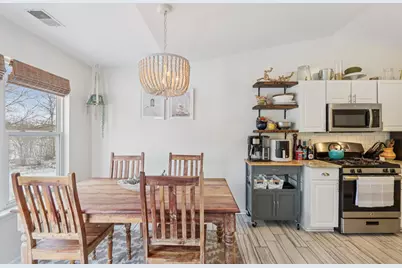 1106 Stratford Court #D, Elgin, IL 60120 - Photo 9