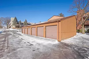 1S055 Spring Rd, Oakbrook Terrace, IL 60181 - Photo 31