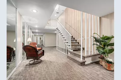 1S055 Spring Road #2C, Oakbrook Terrace, IL 60181 - Photo 3