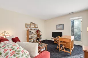 1S055 Spring Rd, Oakbrook Terrace, IL 60181 - Photo 5