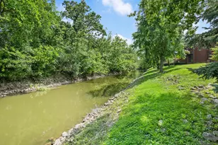 1S055 Spring Rd, Oakbrook Terrace, IL 60181 - Photo 27