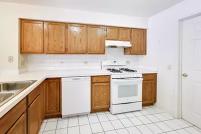 1144 E Cambria North Lane, Lombard, IL 60148 - Photo 5