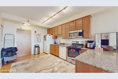 1250 S Indiana Avenue #1002, Chicago, IL 60605 - Photo 9