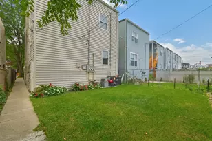 6241 S Troy St, Chicago, IL 60629 - Photo 17