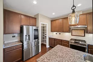 1437 N Charles Ave, Naperville, IL 60563 - Photo 9