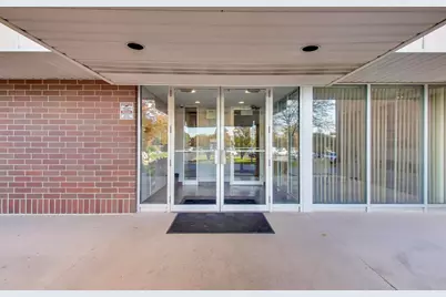 4000 Triumvera Drive #201A, Glenview, IL 60025 - Photo 3