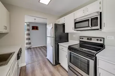 4000 Triumvera Drive #201A, Glenview, IL 60025 - Photo 9