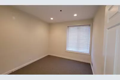 708 Florsheim Drive #106, Libertyville, IL 60048 - Photo 9