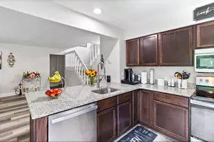 5051 Woodlake Dr, Loves Park, IL 61111 - Photo 7