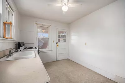 919 Clay Street, Woodstock, IL 60098 - Photo 15