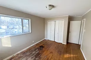 306 Winnebago St, Park Forest, IL 60466 - Photo 7