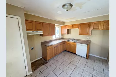 306 Winnebago Street, Park Forest, IL 60466 - Photo 5