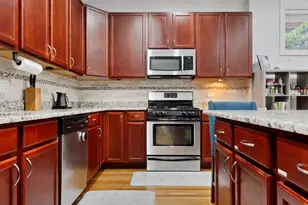 2457 W Foster Ave, Chicago, IL 60625 - Photo 11