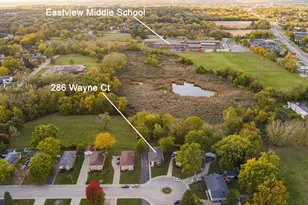 286 Wayne Ct, Bartlett, IL 60103 - Photo 5