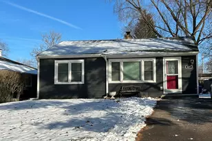 807 Elm Ave, Geneva, IL 60134 - Photo 1