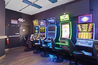 219 W Main Street, Saint Charles, IL 60174 - Photo 25