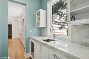 146 Sterling Ln, Wilmette, IL 60091 - Photo 7