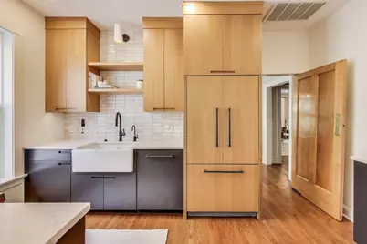 2918 N Pine Grove Avenue #3, Chicago, IL 60657 - Photo 11