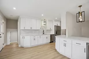 528 E 191st Pl, Glenwood, IL 60425 - Photo 5