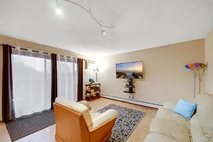 4 Echo Ct, Vernon Hills, IL 60061 - Photo 3