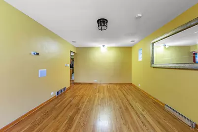 1124 Linden Avenue, Bellwood, IL 60104 - Photo 3