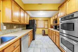 1124 Linden Ave, Bellwood, IL 60104 - Photo 9