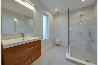 [Address not provided], Chicago, IL 60618 - Photo 9