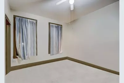 2326 S Sacramento Avenue, Chicago, IL 60623 - Photo 3