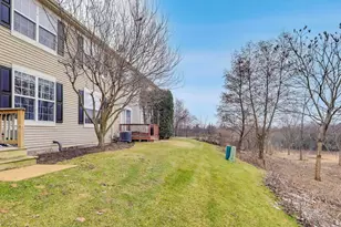 676 S Jade Ln, Round Lake, IL 60073 - Photo 27