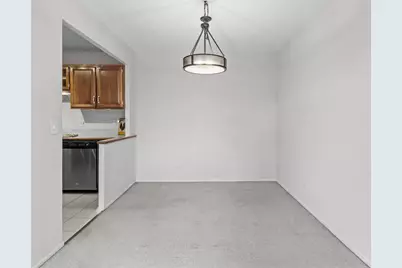 850 Wellington Avenue #311, Elk Grove Village, IL 60007 - Photo 7