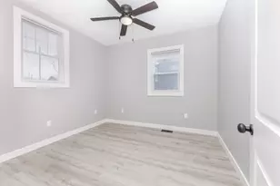 1006 N Morris Ave, Bloomington, IL 61701 - Photo 23