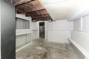 1006 N Morris Ave, Bloomington, IL 61701 - Photo 31