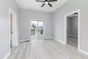 1006 N Morris Ave, Bloomington, IL 61701 - Photo 15