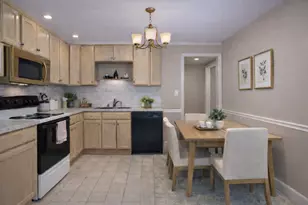 7081 N Mason Ave, Chicago, IL 60646 - Photo 7